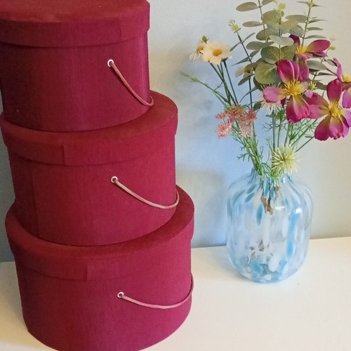 3pc burgandy vintage round - vintage,