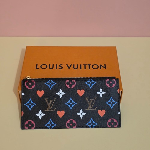New rare limited edition louis - new,