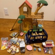 Sylvanian Families tree house funitures dolls lot