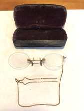 Antique nose pinch spectacles