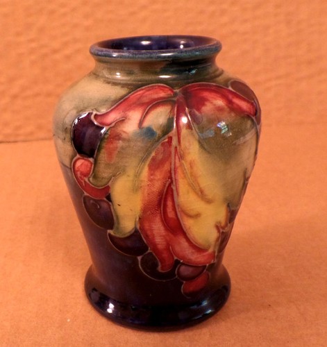 Vintage moorcroft leaf berry - leaf,