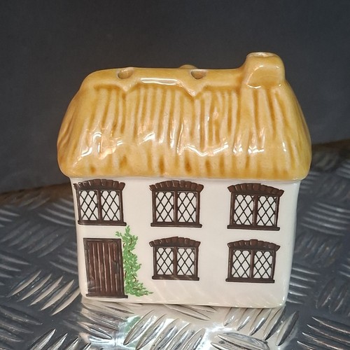 Mudlen end studio miniature - end,
