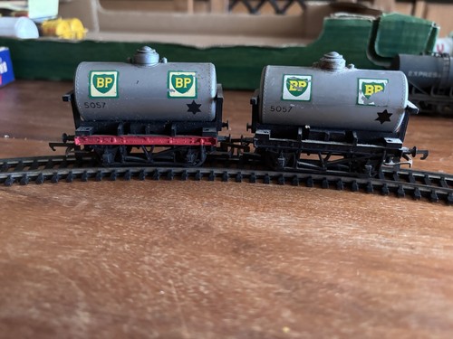 Model railway gauge pair - gauge, of