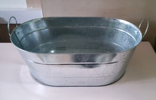 Large metal ice cooler bath - ice,