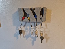 3D PRINTED ROCK CLIMBING NUTS KEYRINGS AND HOLDER WALL MOUNTED CLIMBER KEYS FOB