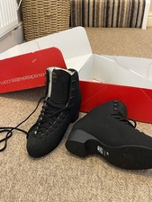 Edea Motivo Black Figure