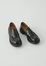 Toast Solovair Women's Loafer shoes, Black leather. Size 6. Brand new