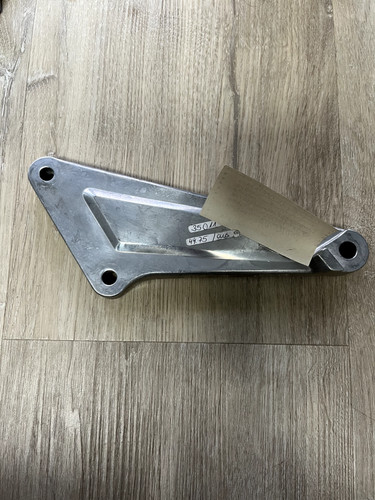 Holder genuine kawasaki kz750 - genuine,