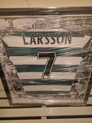 Memorabilia signed framed - memorabilia,