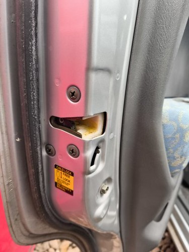 Suzuki wagon 2000 2004 door - 2000-2004,