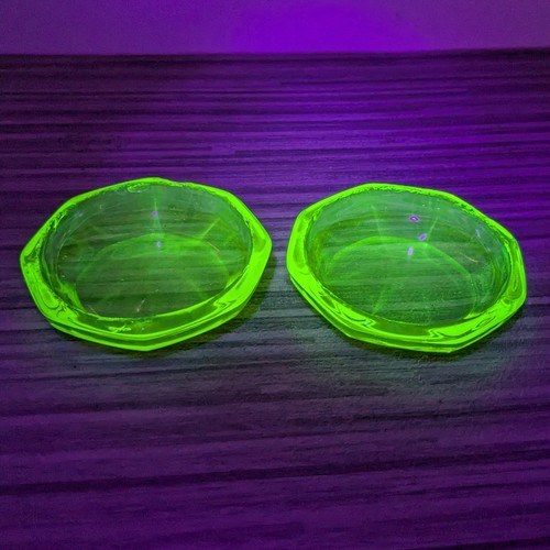Pair art deco uranium glass - pair,