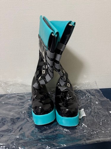 Hatsune miku rascal - miku, x
