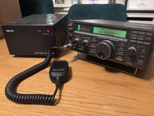 Icom ham radio - ic-725, with