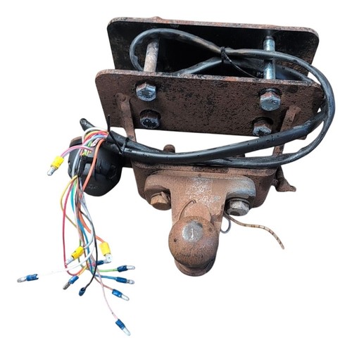 Toyota hilux towbar hitch - toyota,