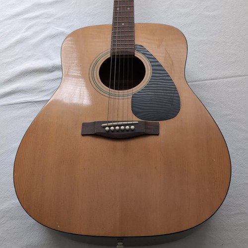 Yamaha 310 acoustic guitar - acoustic,
