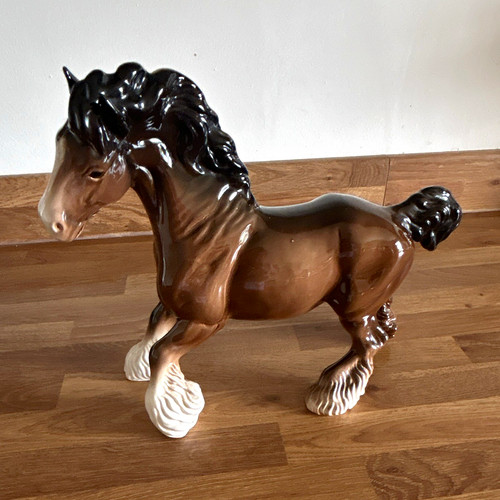 Beswick ceramic horse figurine - ceramic,