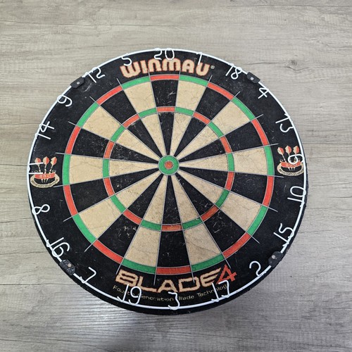Winmau blade dartboard - 4,