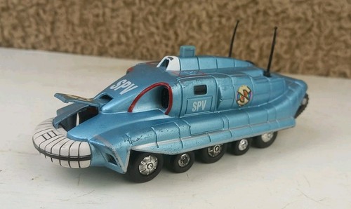 Captain scarlet spectrum - captain,