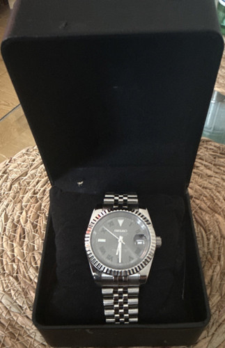 Seiko wristwatch silver - seiko,