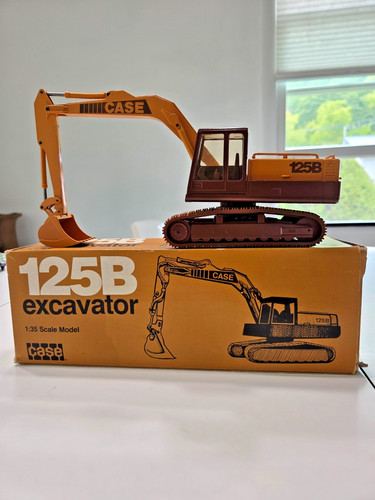 Conrad models case 125b - models,