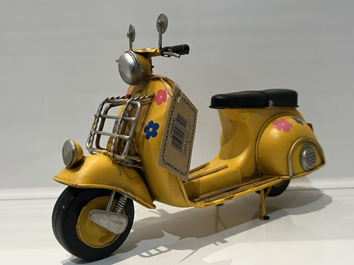 Metal tin yellow flower model - tin,