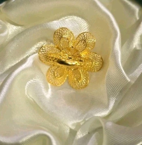 Stunning flower design 22ct - flower,