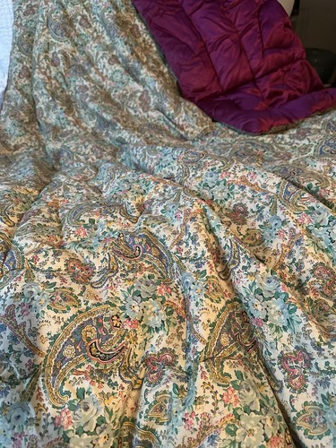X60 antique vtg old - 80”x60”,