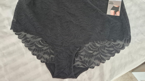 Pair lacy knickers - 1,