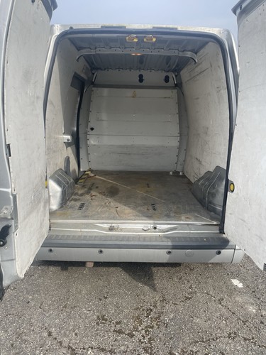 Van bulk head - bulk,