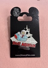 NEW Mickey Mouse Space Mountain Rocket Slider Disneyland Resort Pin Trading PIN