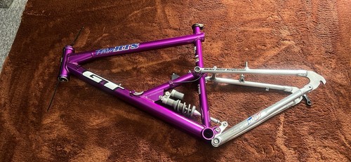 Team rts purple retro - rts, 3d