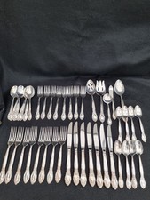 44 piece  ONEIDA SILVERSMITHS COUNTRY LANE EPNS SILVER PLATED CUTLERY