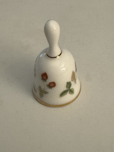 Wedgwood wild strawberry - wild,