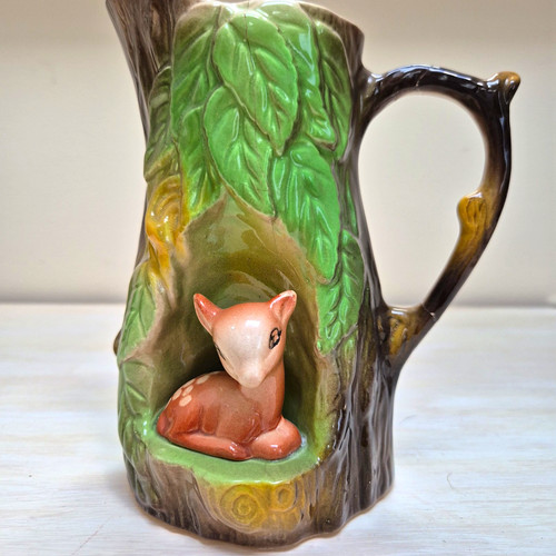 Withernsea pottery fauna 1pt - pottery,