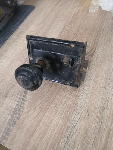 Rim lock keep - no,