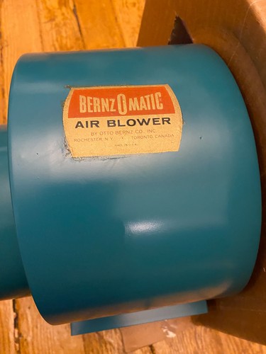 Vintage bernzomatic hand crank - bernzomatic,