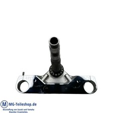 LOWER TRIPLE CLAMP FORK UNDER