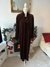 Vintage Diamond Tea Robe