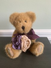 CUTE RETIRED BOYDS BEAR FLORA