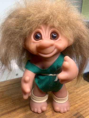 Vintage 1977 dam - dam, troll
