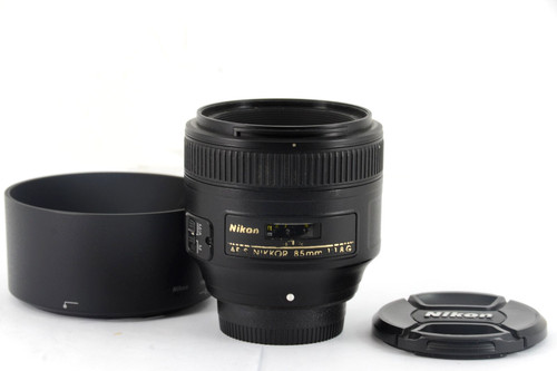 Nikon 85mm 8 lens full - f1.8,