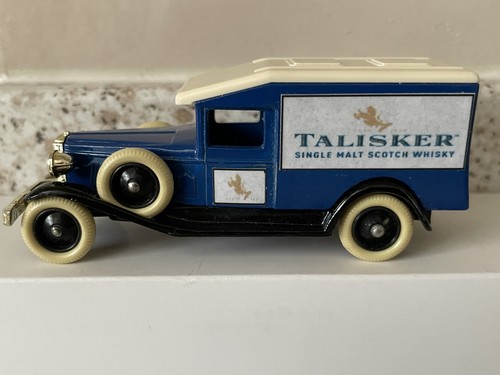Lledo packard van advertising - packard,