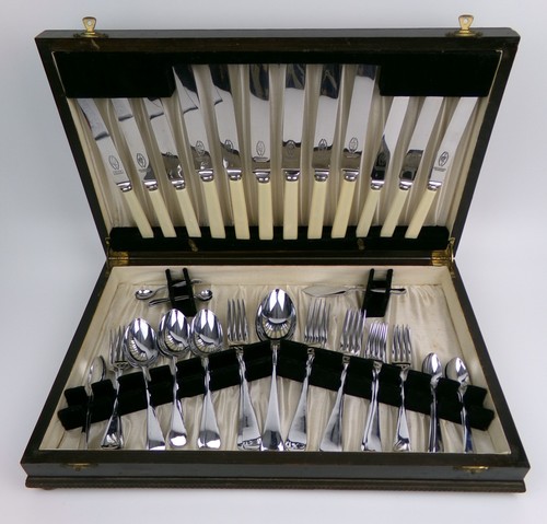 Vintage cutlery canteen set - cutlery,