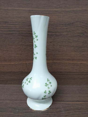 Royal tara bud vase - bud,
