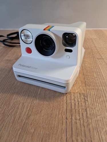 Polaroid now type instant - polaroid,