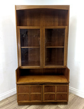 DISPLAY CABINET Nathan Squares