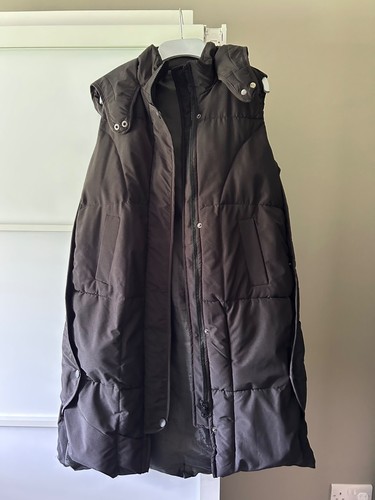 Apricot ladies black gilet