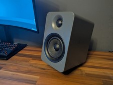 Floating Desktop Speaker