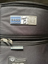 Protection Racket 20" x 16"