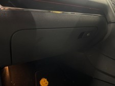 VOLKSWAGEN GOLF GLOVE BOX DSG